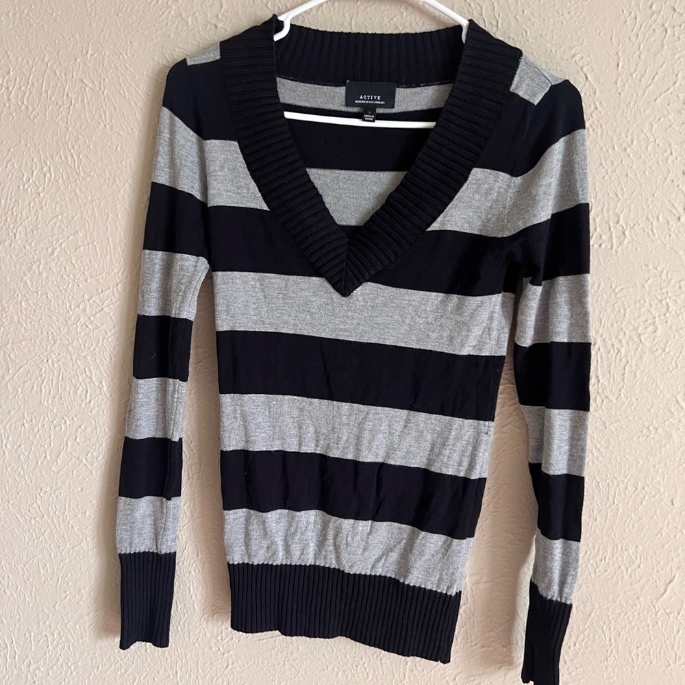 Aritzia Black and Gray Striped Women's Sweater